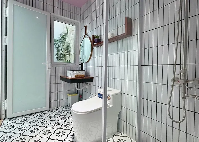 Nad Nguyên Căn Tại Khách sạn hẻo lánh Phan Thiết