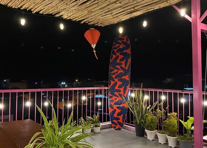 Nad Nguyên Căn Tại Khách sạn hẻo lánh *
