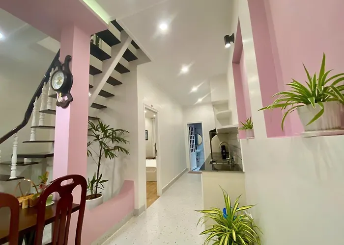 Khách sạn hẻo lánh Nad Nguyên Căn Tại